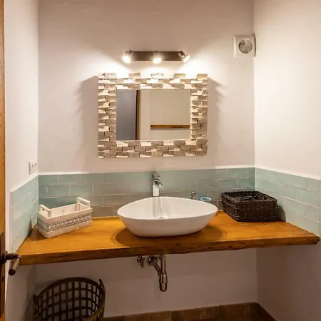 Casa Can Codolar Sant Llorenc de Balafia